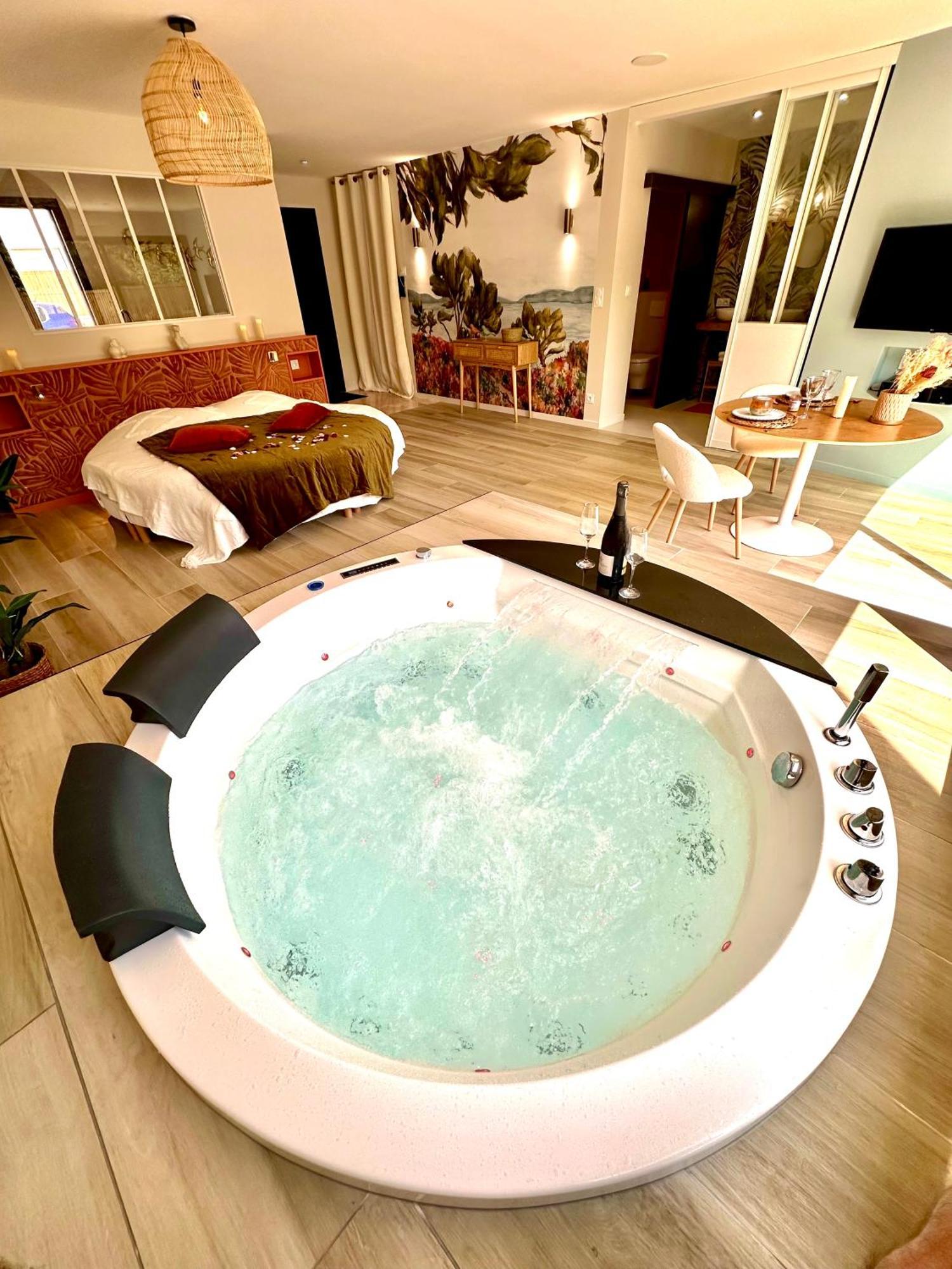 Les Suites Du Payre - Suite Romance Saint-Hilaire-de-Talmont 외부 사진