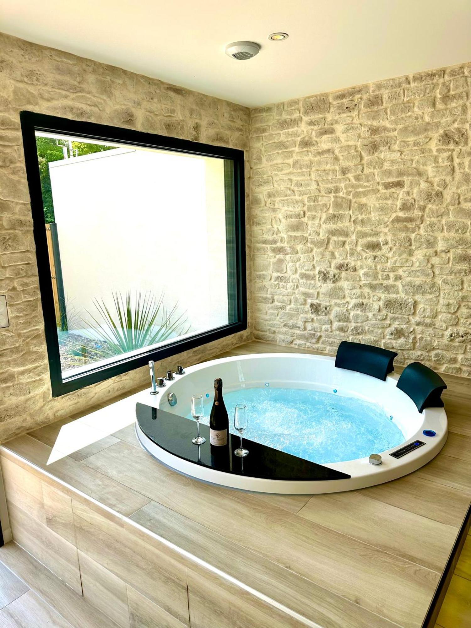 Les Suites Du Payre - Suite Romance Saint-Hilaire-de-Talmont 외부 사진